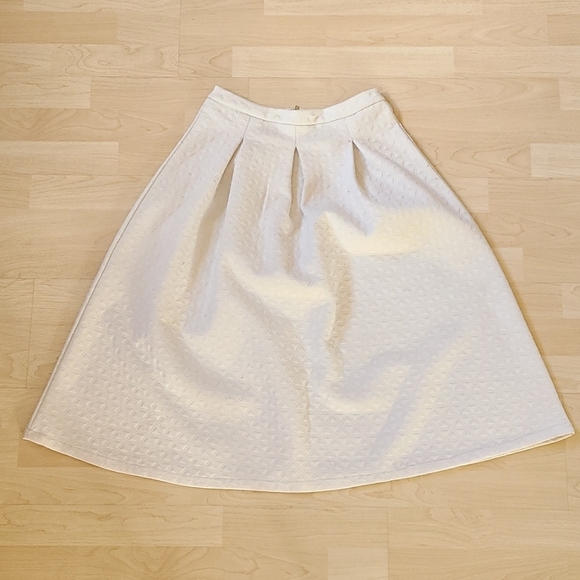 White Midi Skirt - Picture 1 of 4
